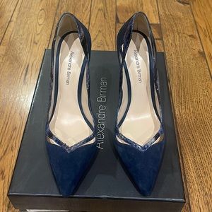 Alexandre Birman navy suede and python pump size 36.5